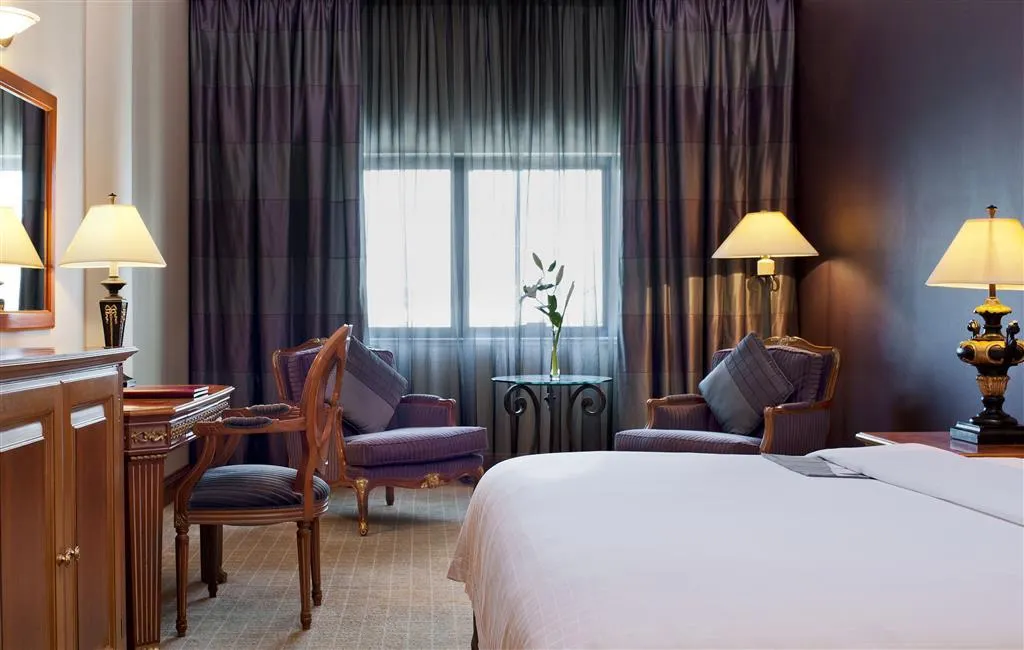 Majestic Cove Hotel
