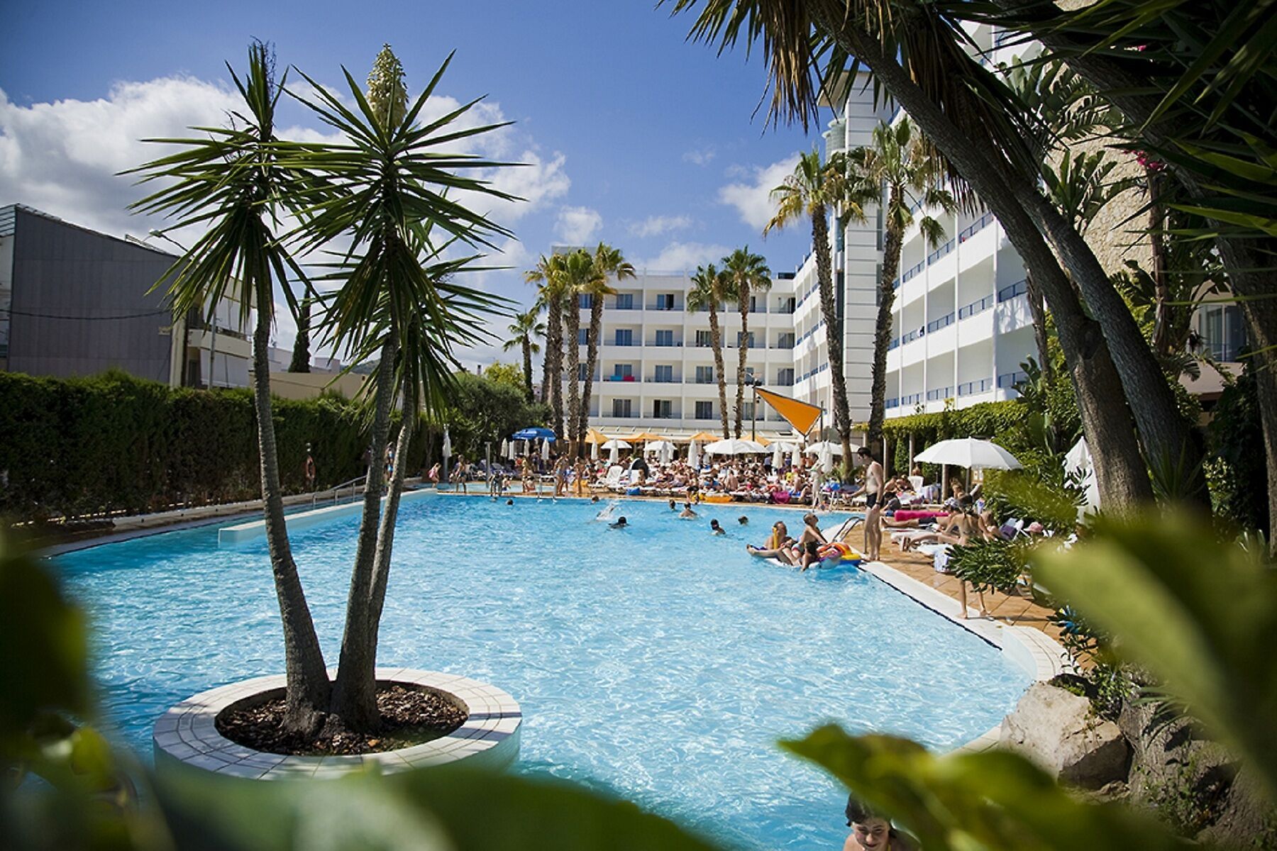 FERGUS Club Pineda Splash — 2