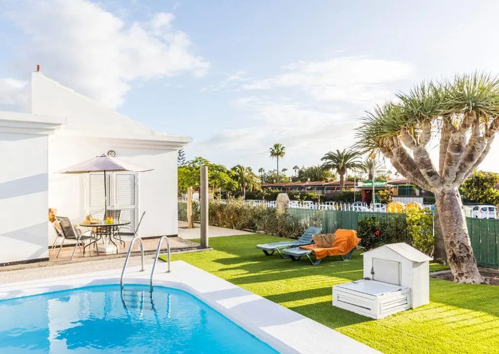 Las Almenas Bungalows