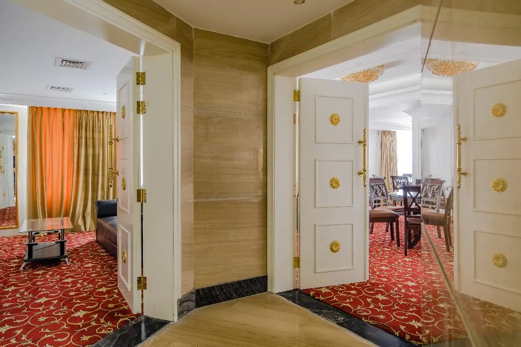 Crystal Plaza Al Majaz Hotel, Sharjah