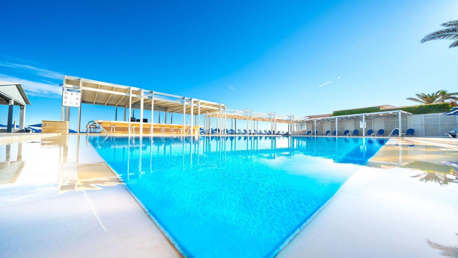 Adele Beach Hotel — 2