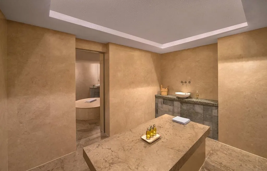 Hyatt Regency Creek Heights Residences