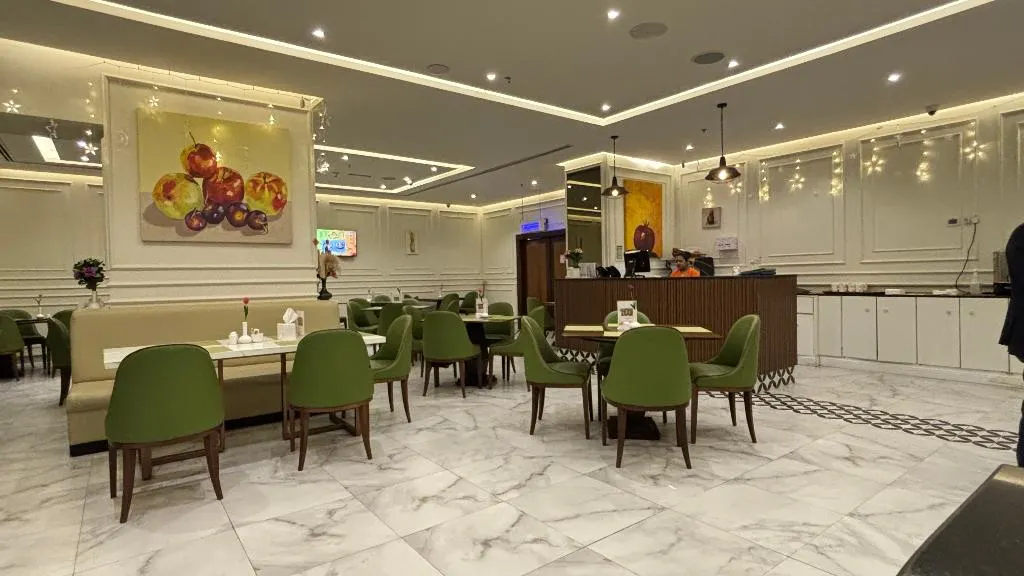 Seven Seas Hotel