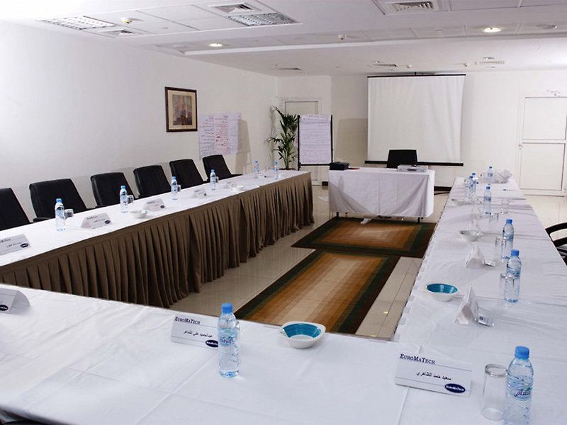 Star Metro Deira Hotel Apartments — 2