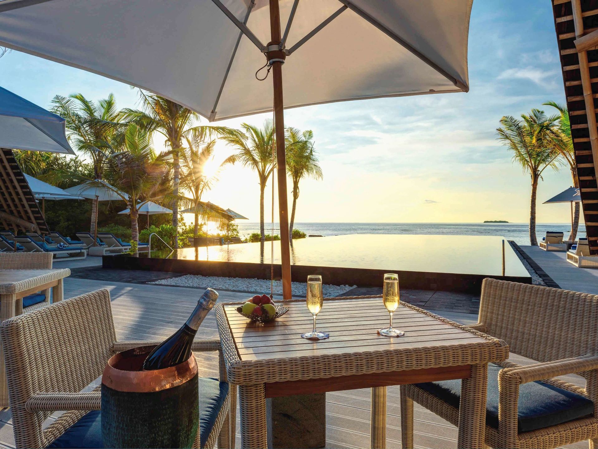 Kuredhivaru Resort and Spa Maldives — 2