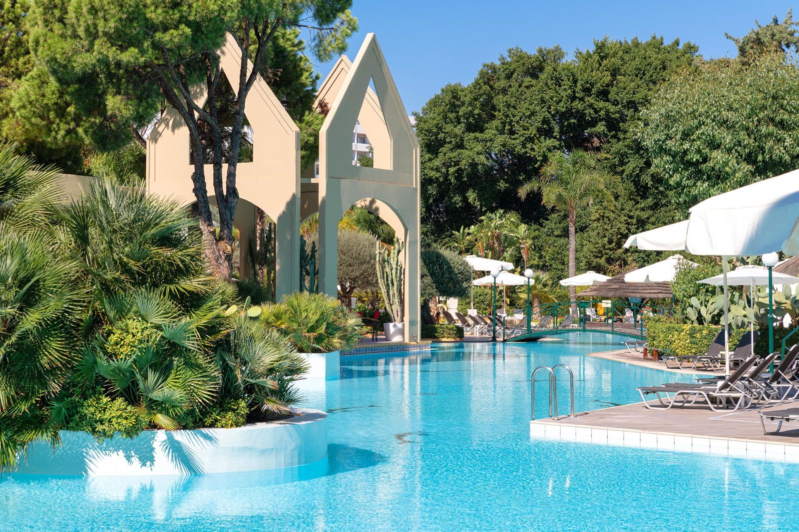 Hotel Dionysos, Ixia