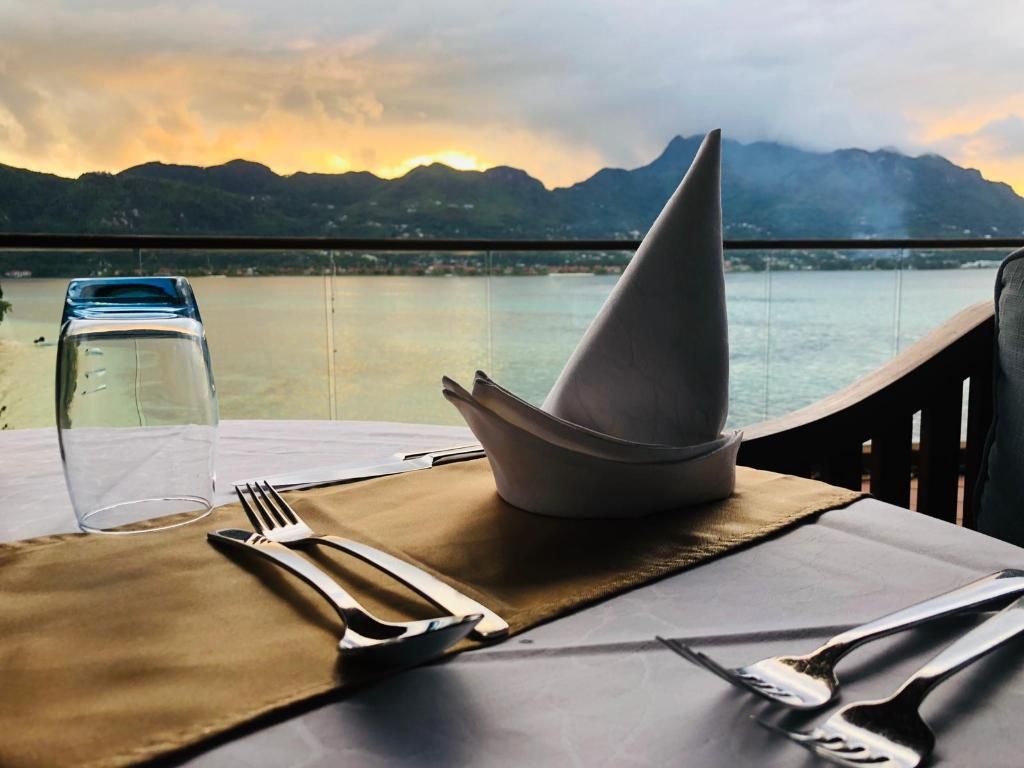 Cerf Island Resort — 2