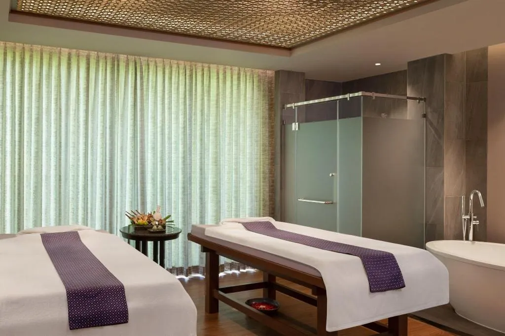Le Meridien Khao Lak Resort & Spa foto 2