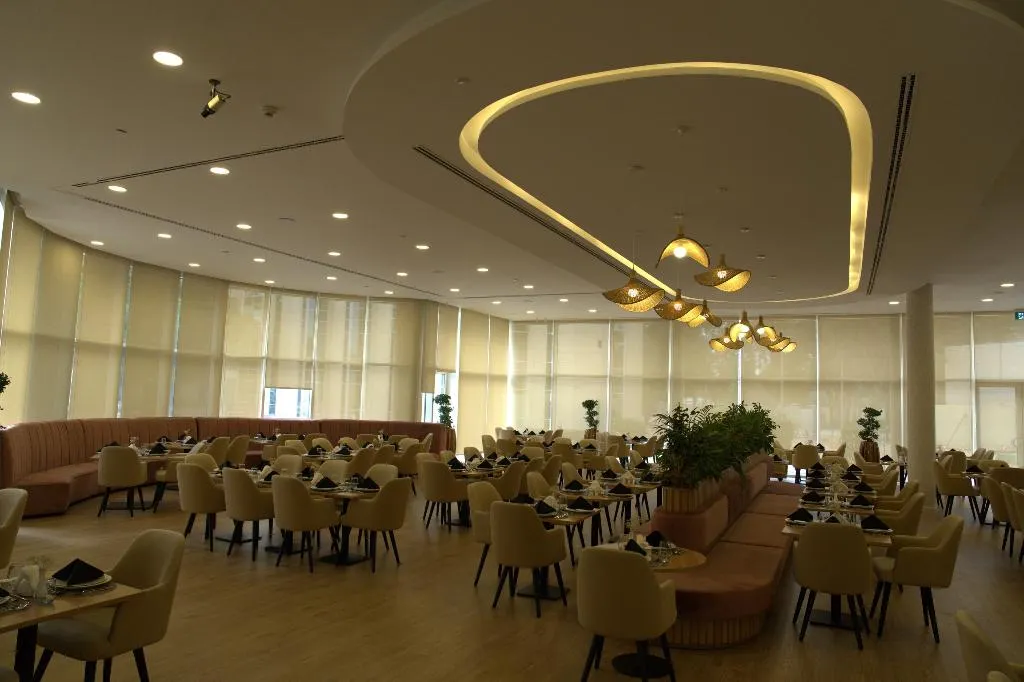 eStay Hotel