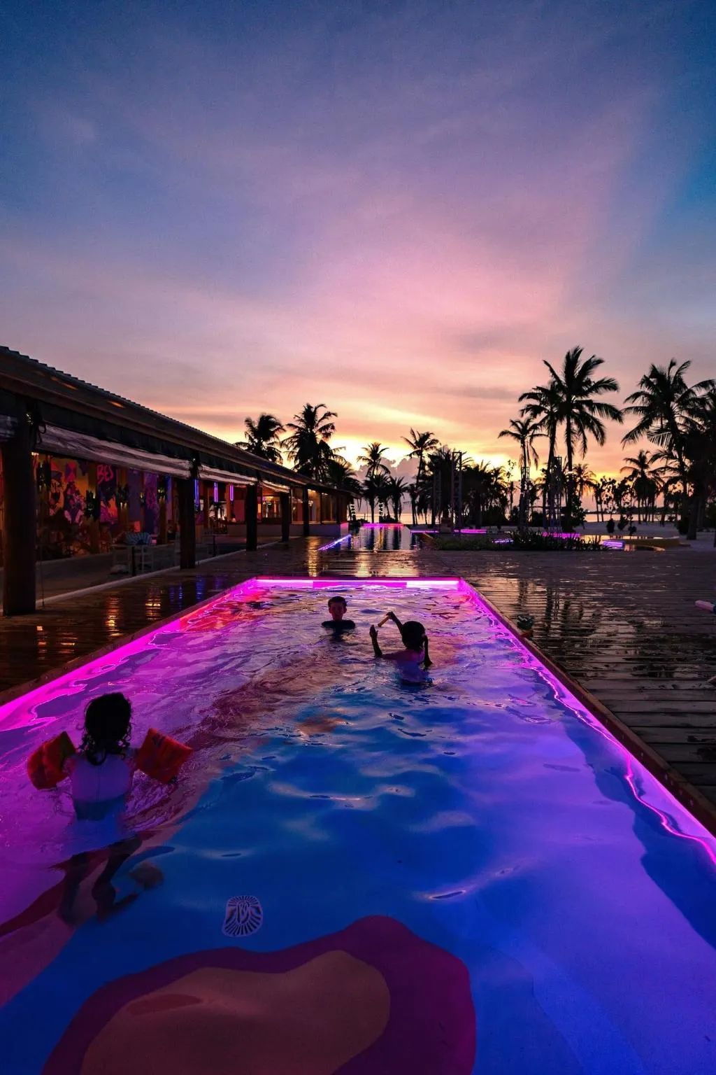 Oaga Art Resort, Malè