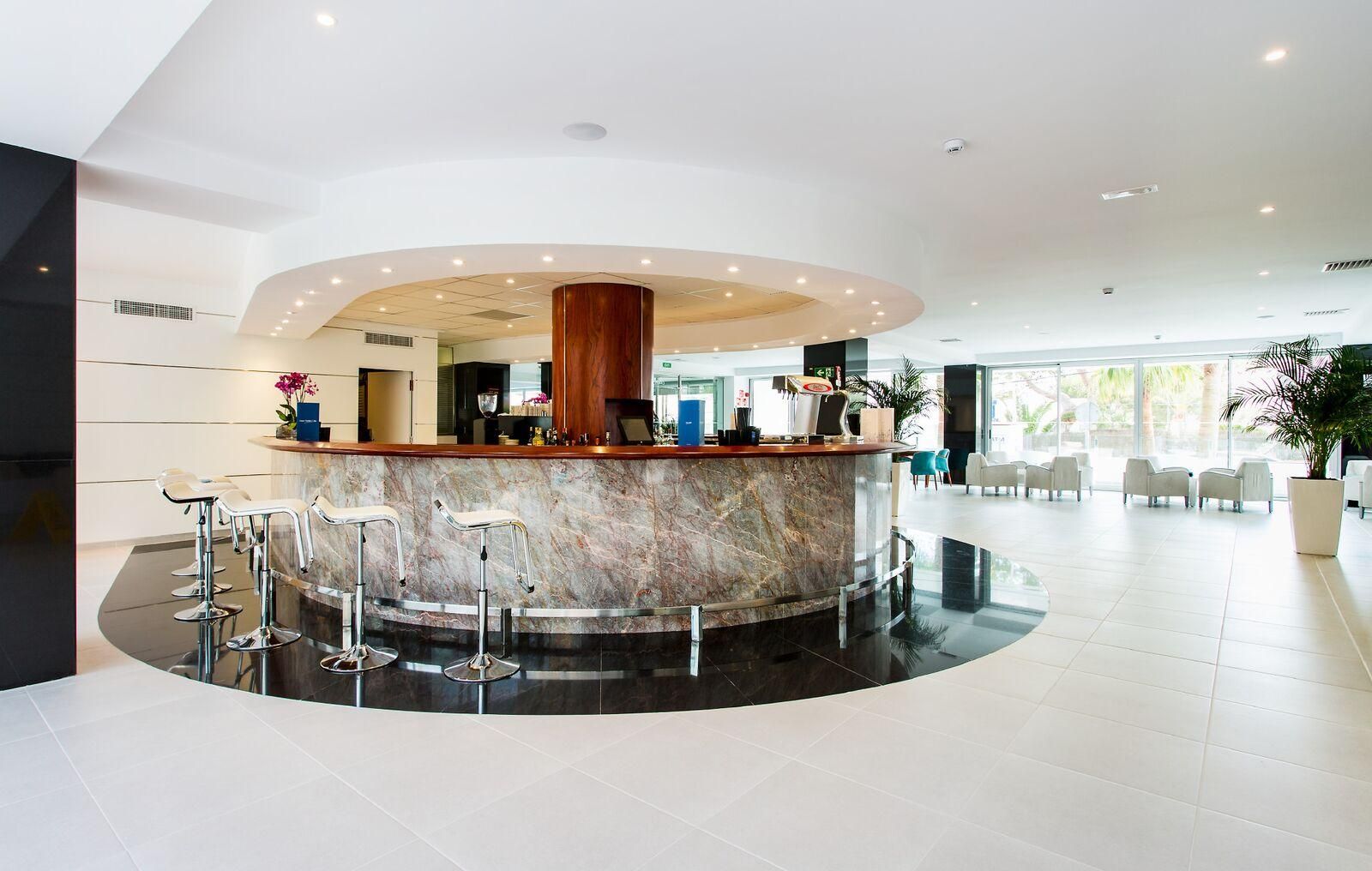 Reverence Life Hotel — 2