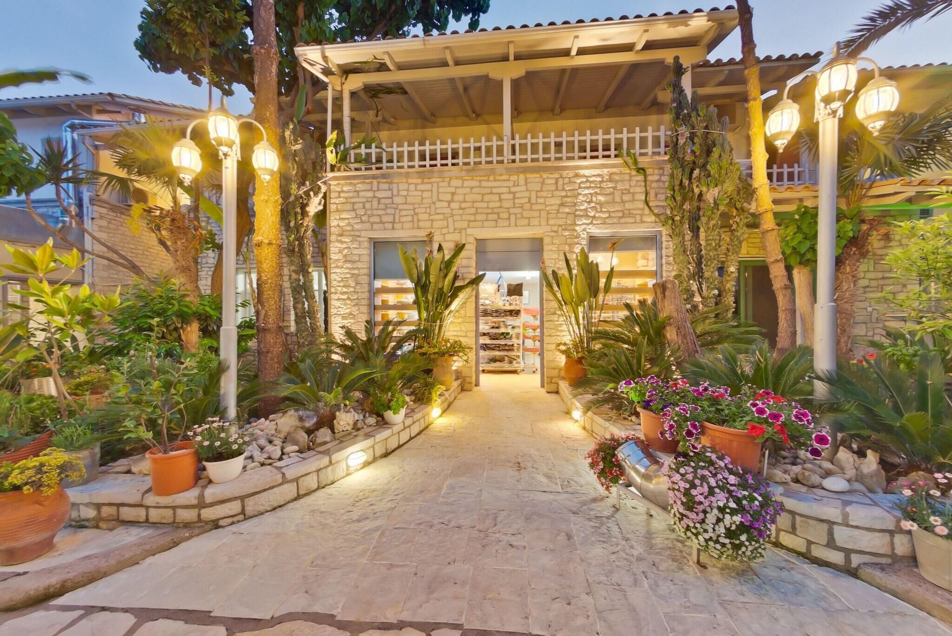 Rouda Bay Beach Hotel, Mikros Gialos