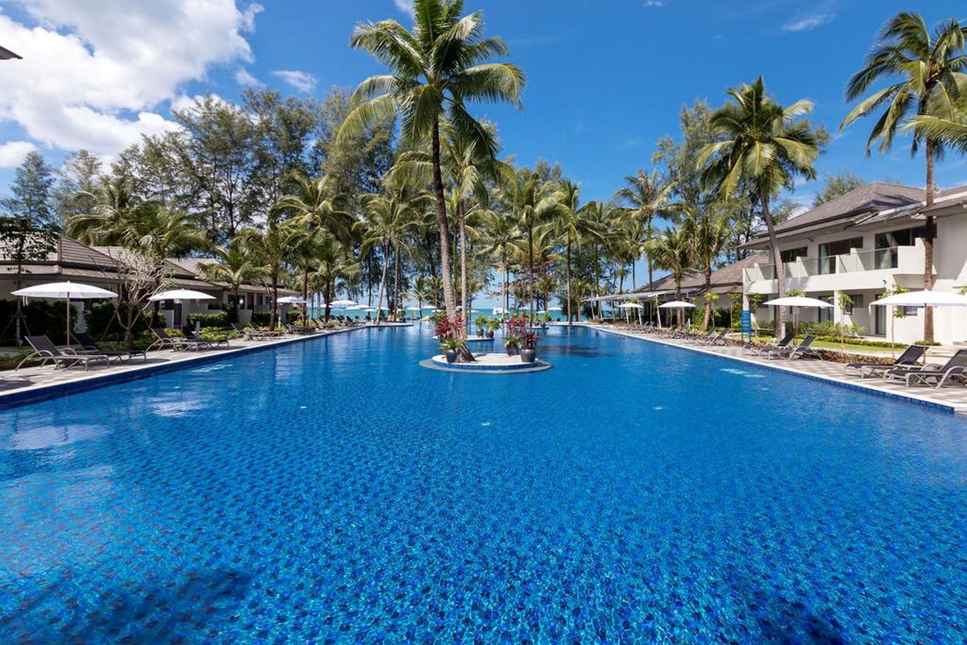 X10 Khaolak Resort — 2