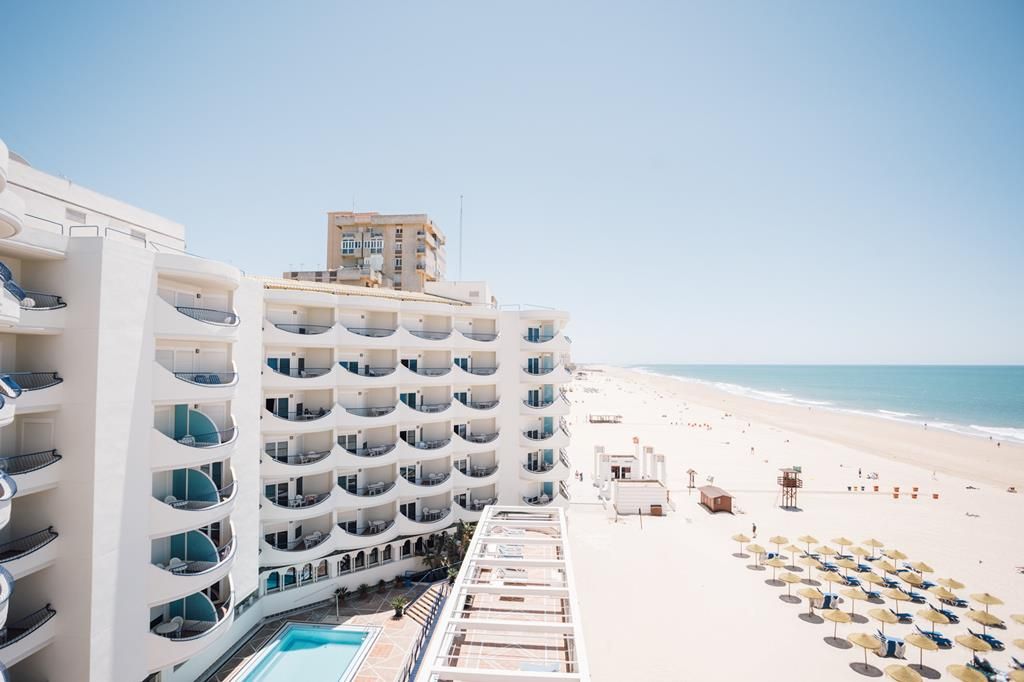 Hotel Playa Victoria — 2