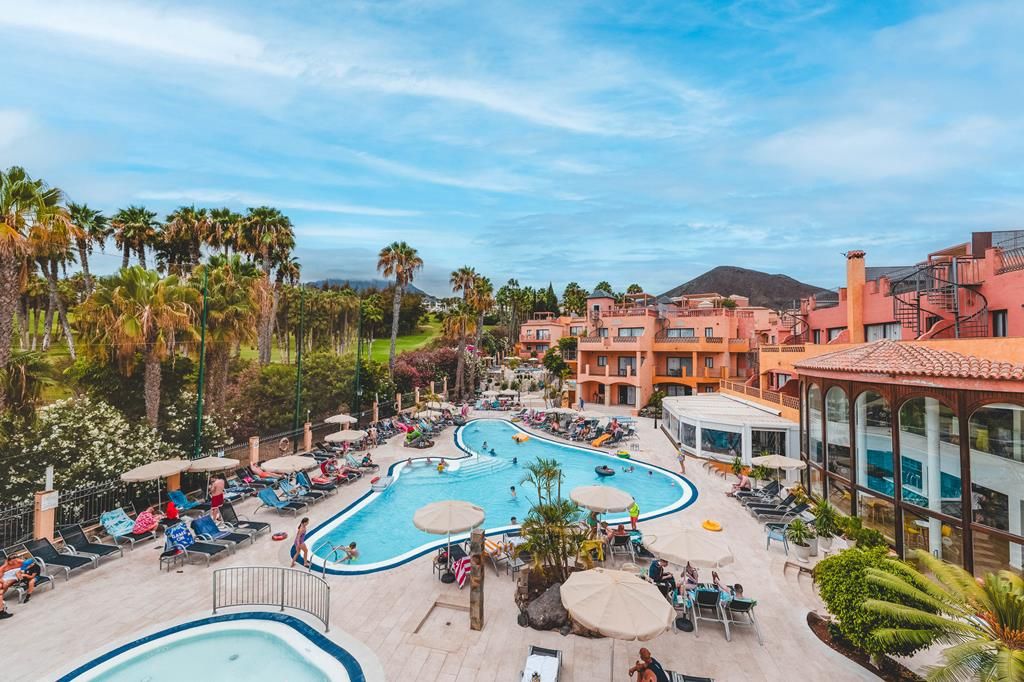 Villa Mandi Golf Resort — 2
