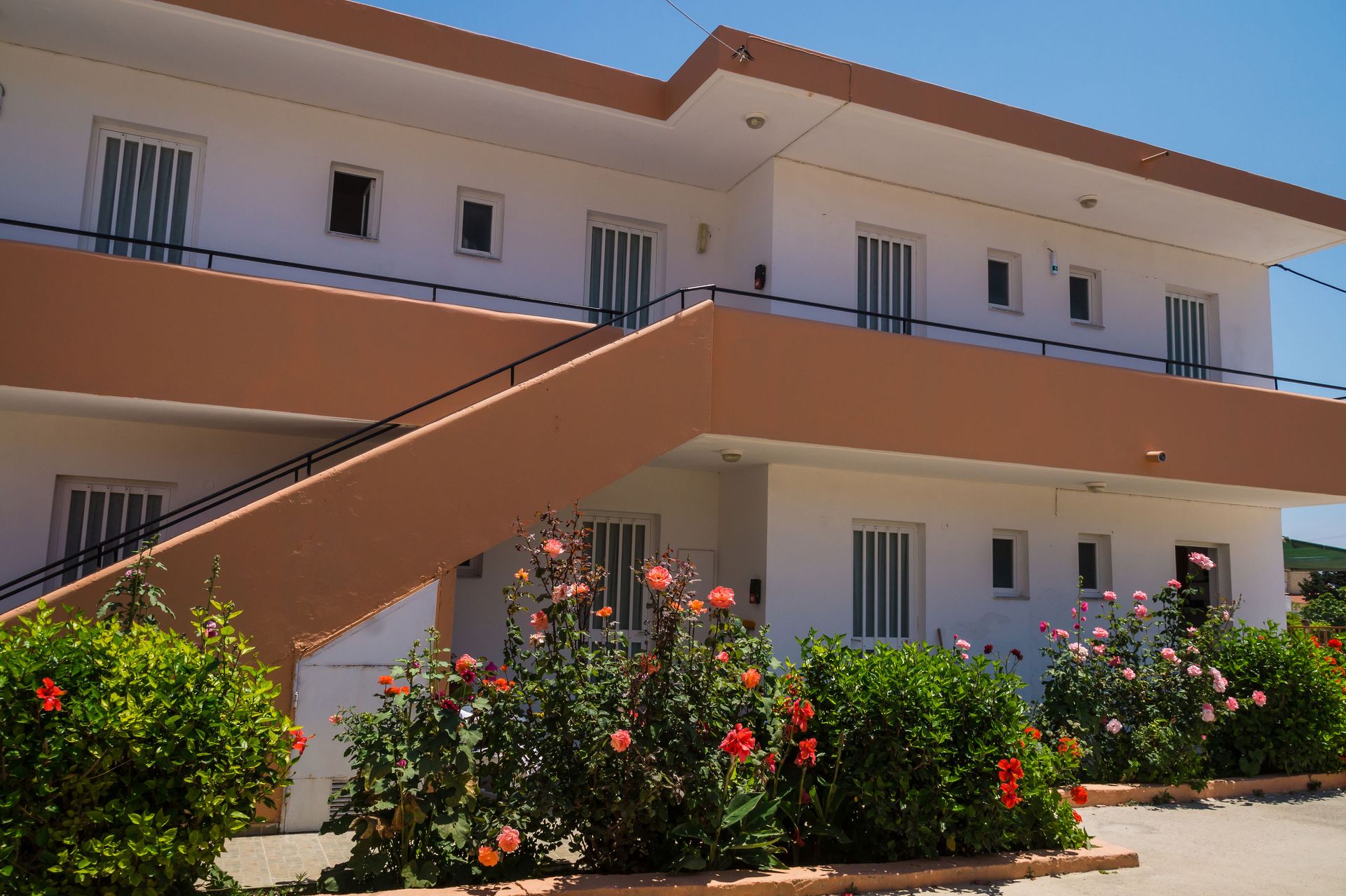 Kefalos Studios Anthoula — 2