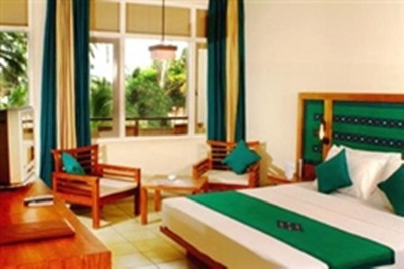 Mermaid Hotel & Club — 2