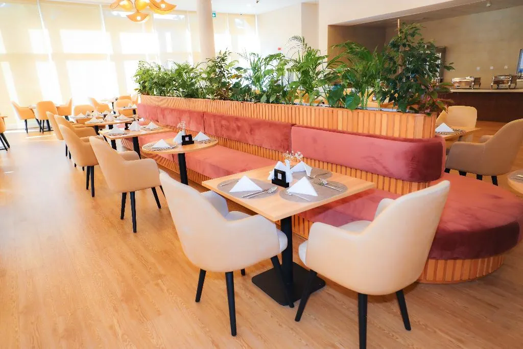 eStay Hotel