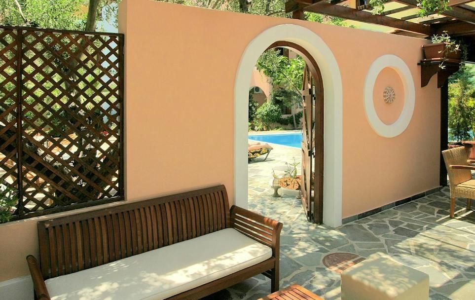 Parasol Luxury Hotel & Suites, Pigadia