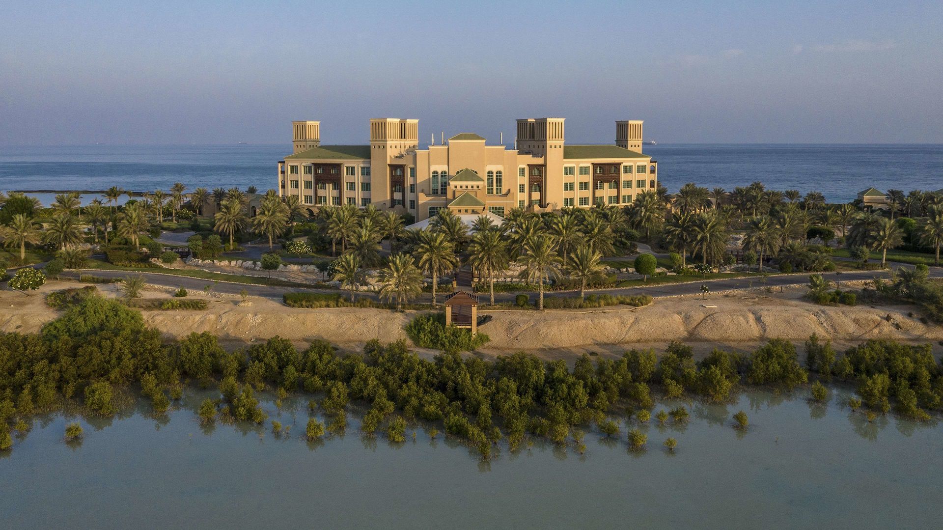 Desert Islands Resort & Spa by Anantara — 2