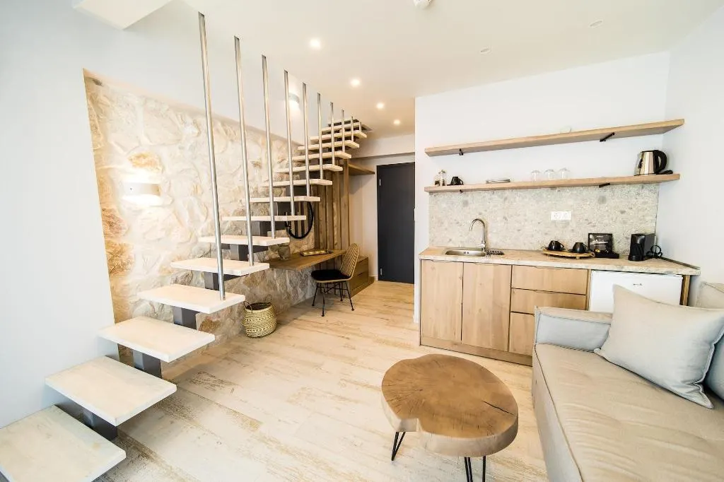 Kali Thea Suites