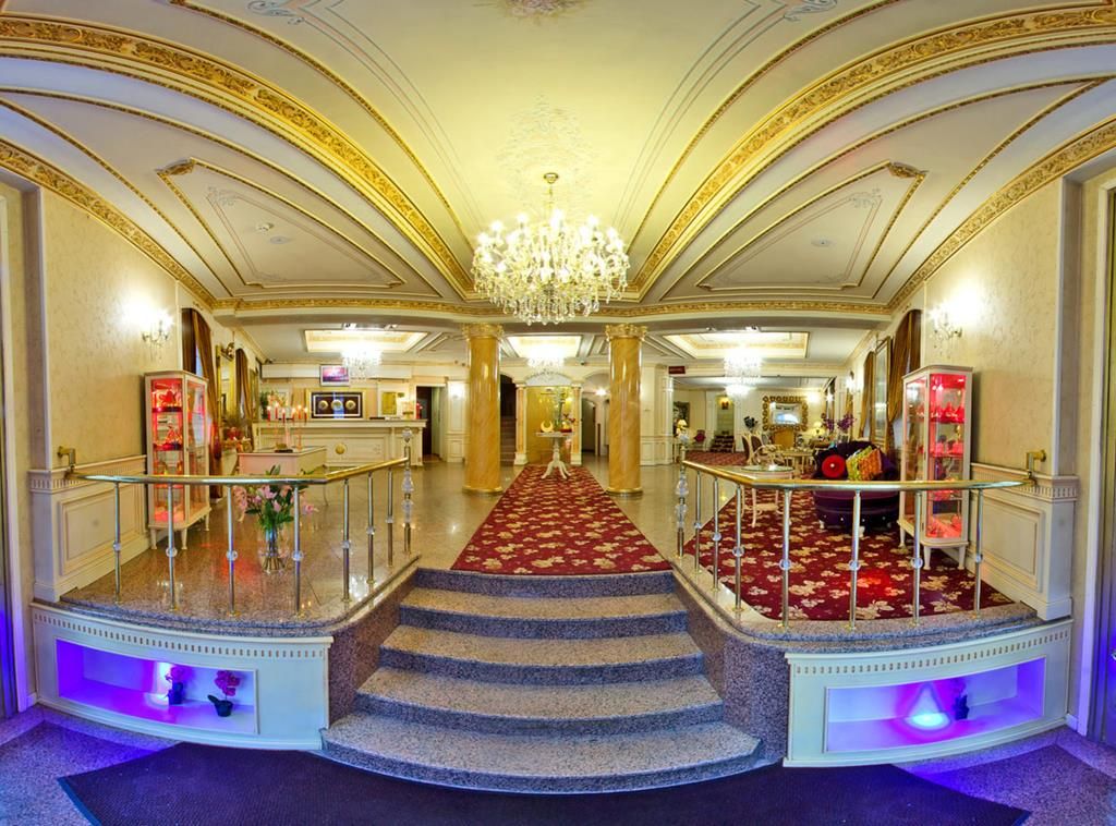 Ipek Palace — 2