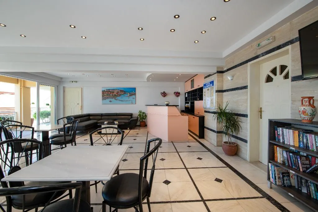 Sunrise Hotel Studios Apartments