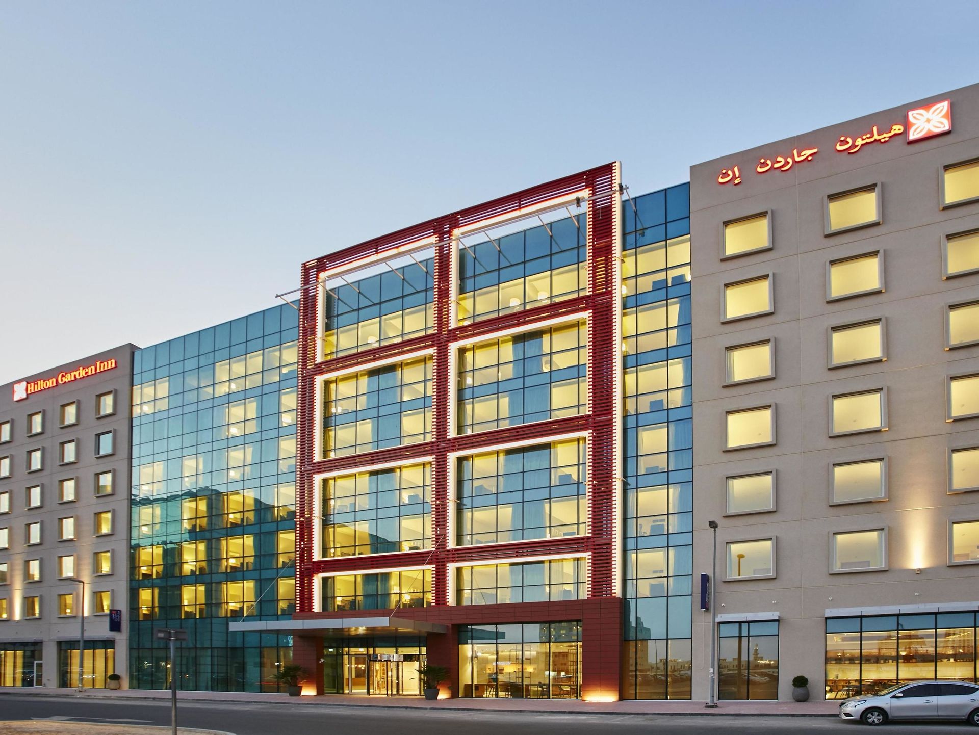 Hilton Garden Inn Dubai, Mall Avenue — 2