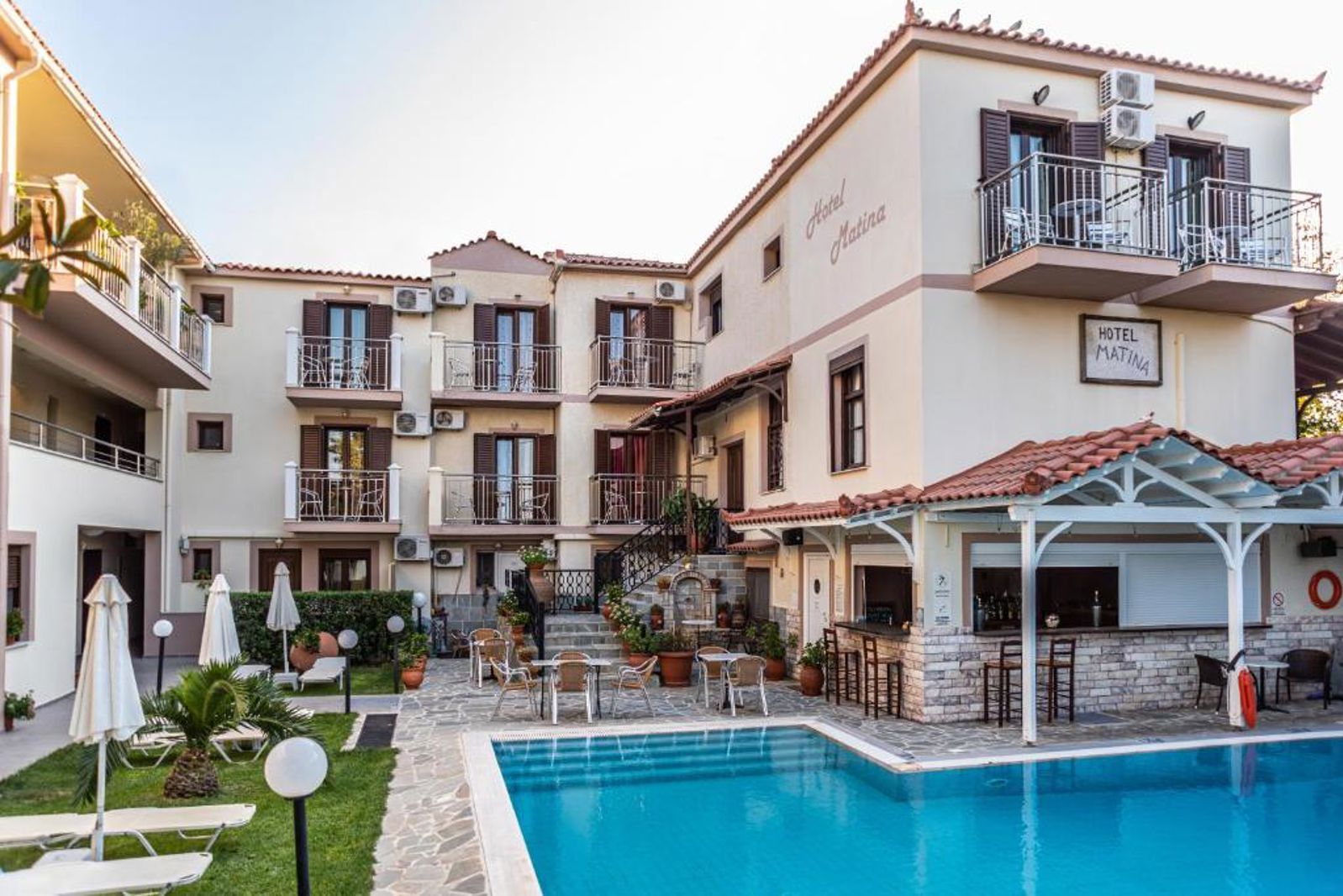 Hotel Matina, Ireon