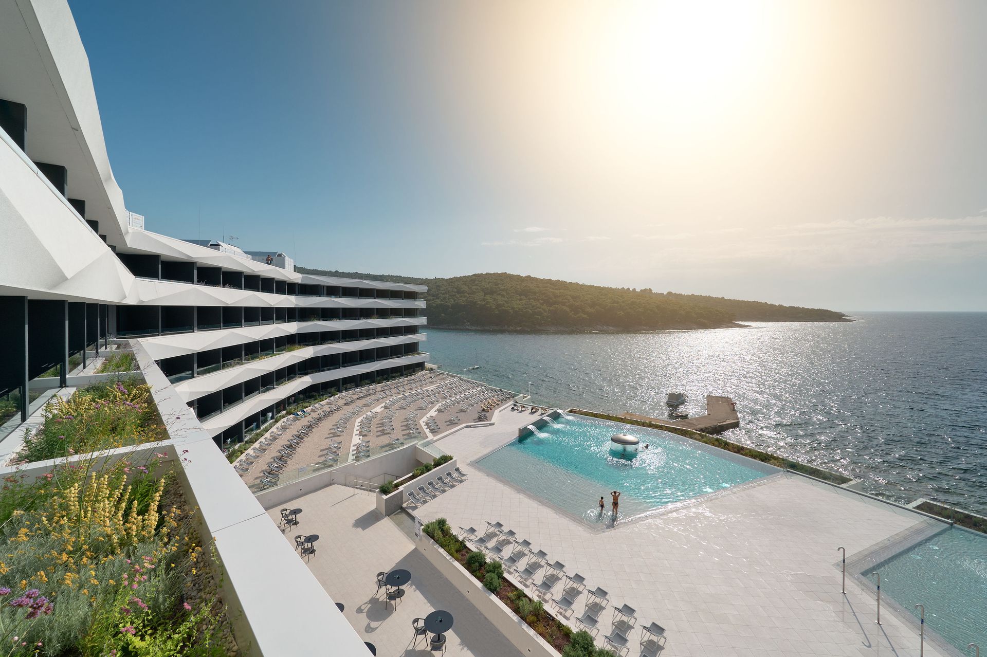 Grand Hotel View — 2