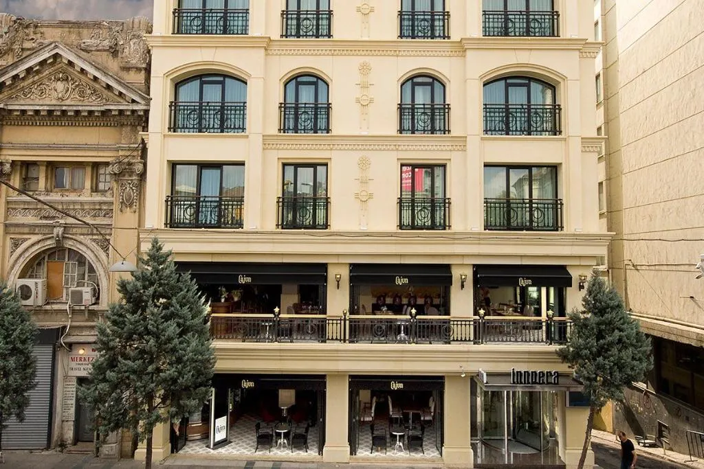 InnPera Hotel