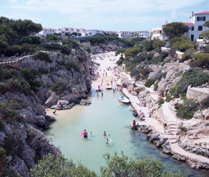 Globales Almirante Farragut, Ciutadella de Menorca, Spanje