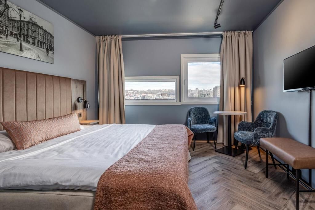Anker Hotel — 2