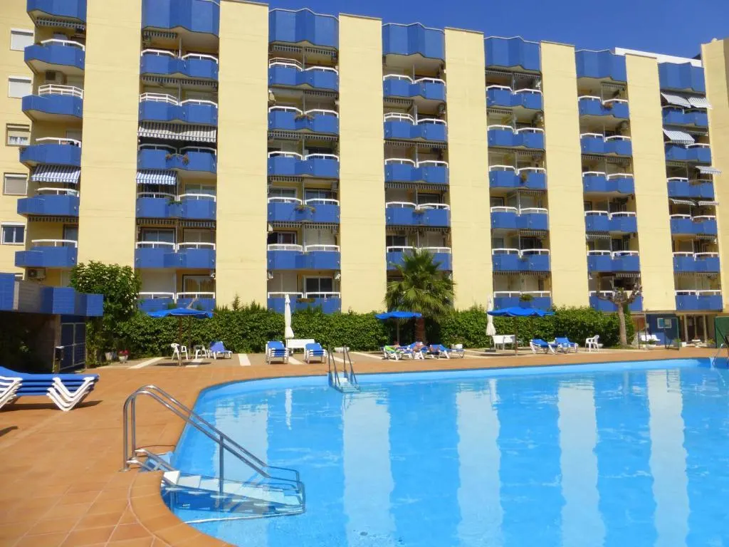 Alboran Apartments by Rentalmar