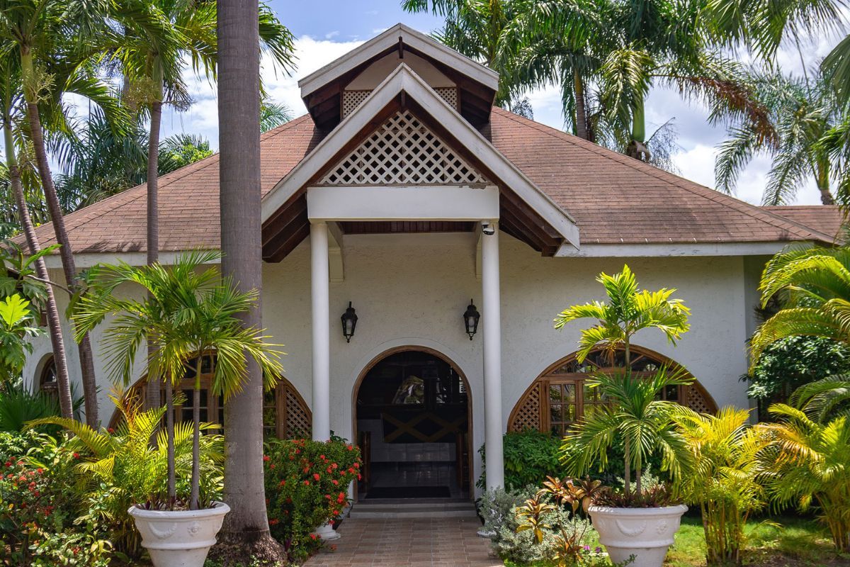 Merril's Beach Resort — 2