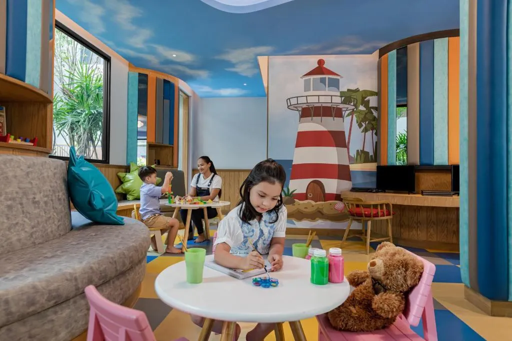 Four Points by Sheraton Phuket Patong Beach Resort afbeelding