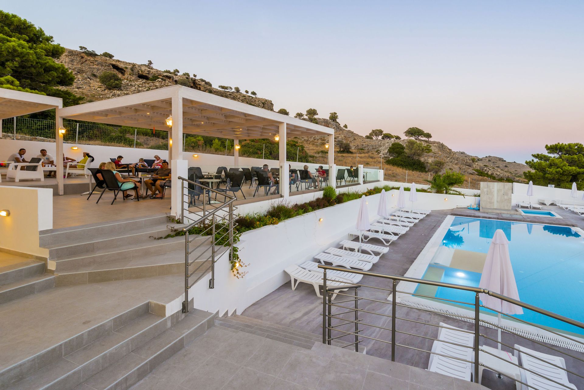 Eagles Nest Hotel — 2