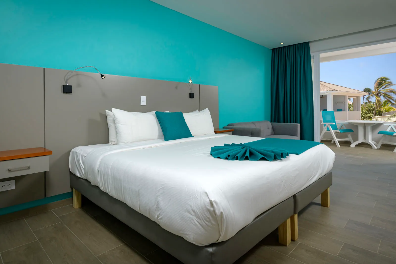 Captain Don's Habitat